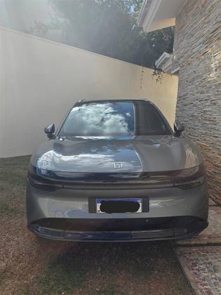 ZEEKR 7X 100 KW ELÉTRICO FLAGSHIP AWD ZEEKR 7X 100 KW ELÉTRICO FLAGSHIP AWD